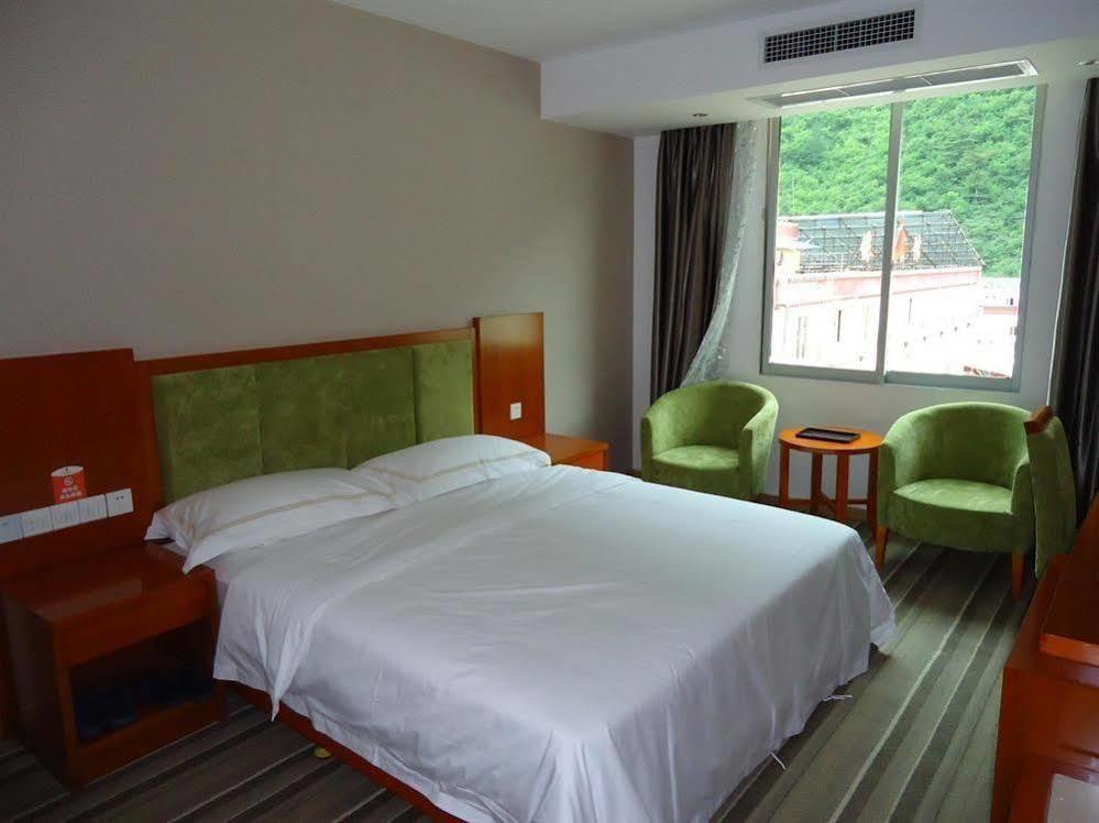 5 Yue Hotel 九寨溝市 エクステリア 写真